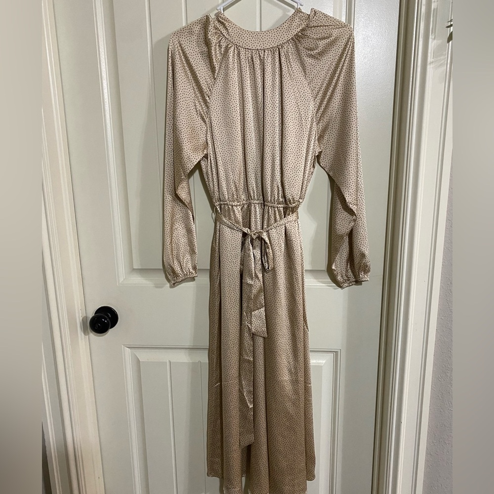 LOFT Cream Long Sleeve Dress
